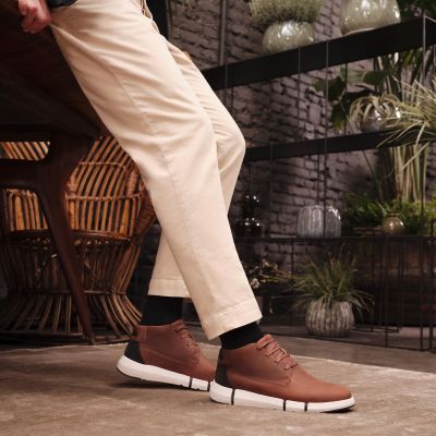 Geox U26F6A Stivaletto uomo ultra confortevole e ammortizzato, dall'appeal casual contemporaneo